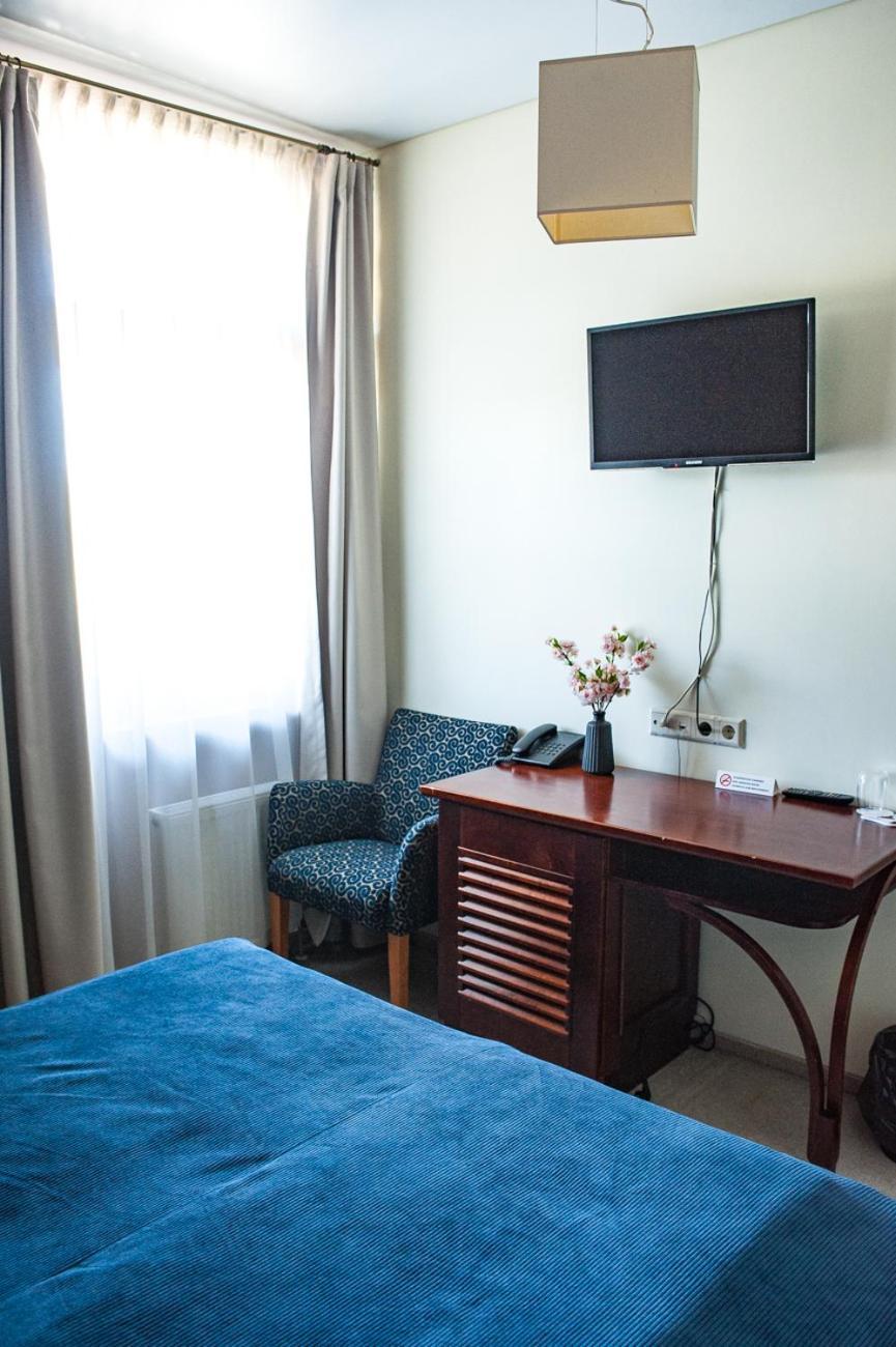 Port Hotel อาดาชิ ภายนอก รูปภาพ