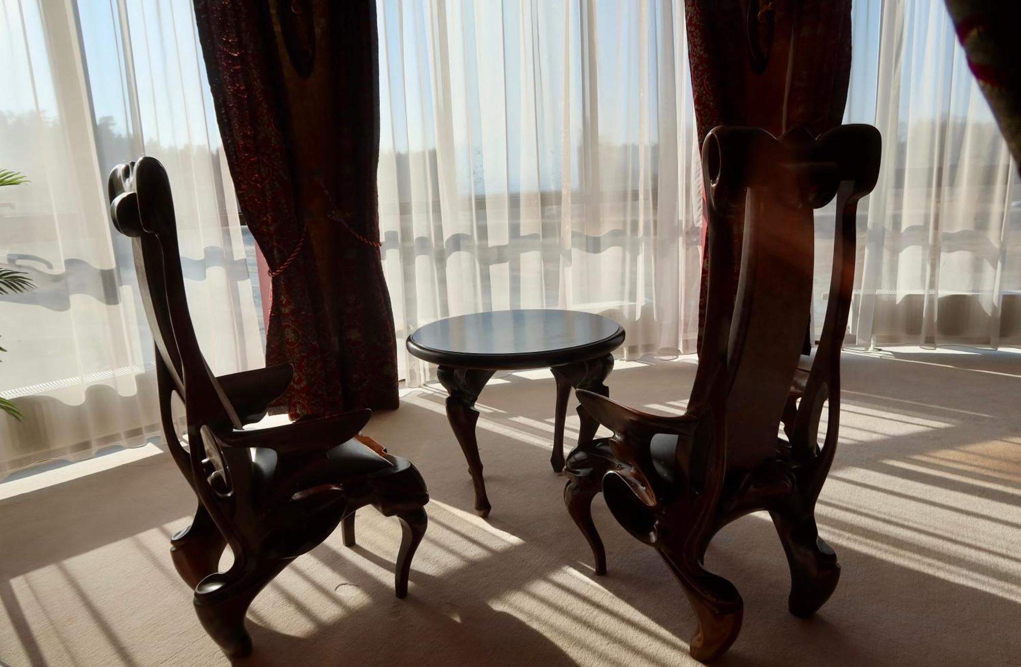 Port Hotel อาดาชิ ภายนอก รูปภาพ