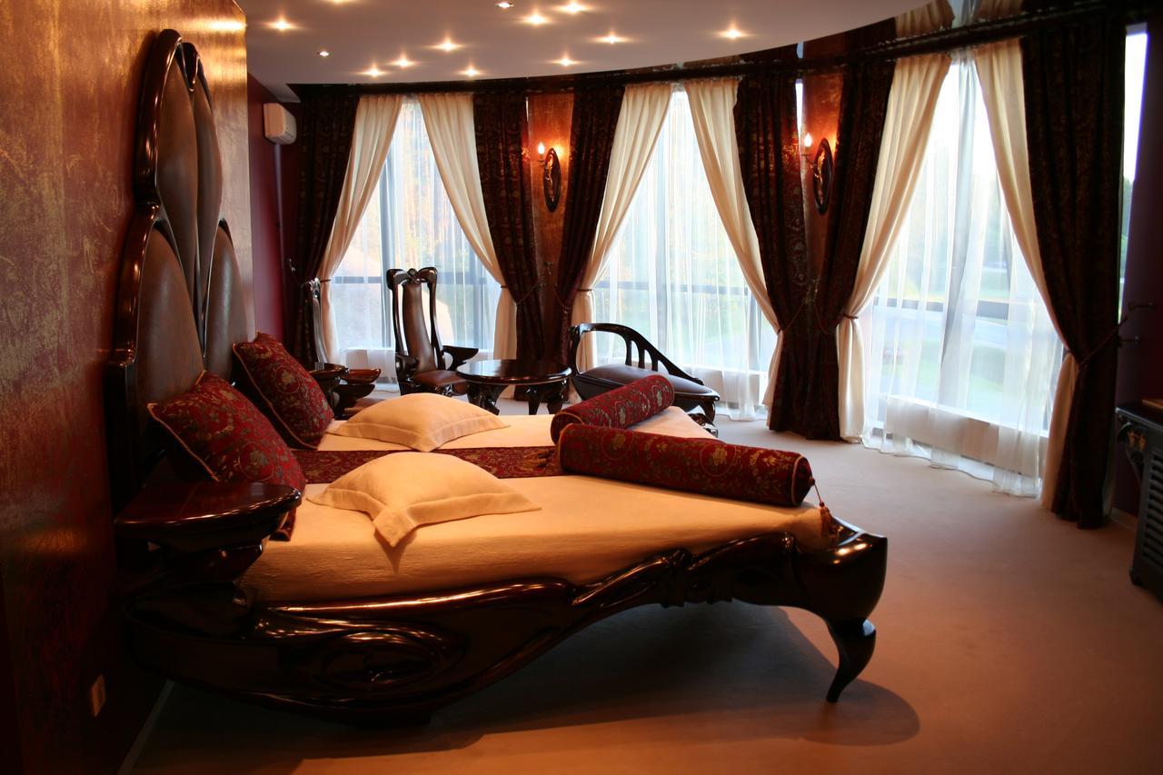 Port Hotel อาดาชิ ภายนอก รูปภาพ
