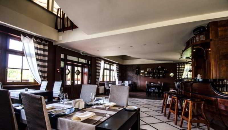 Port Hotel อาดาชิ ภายนอก รูปภาพ